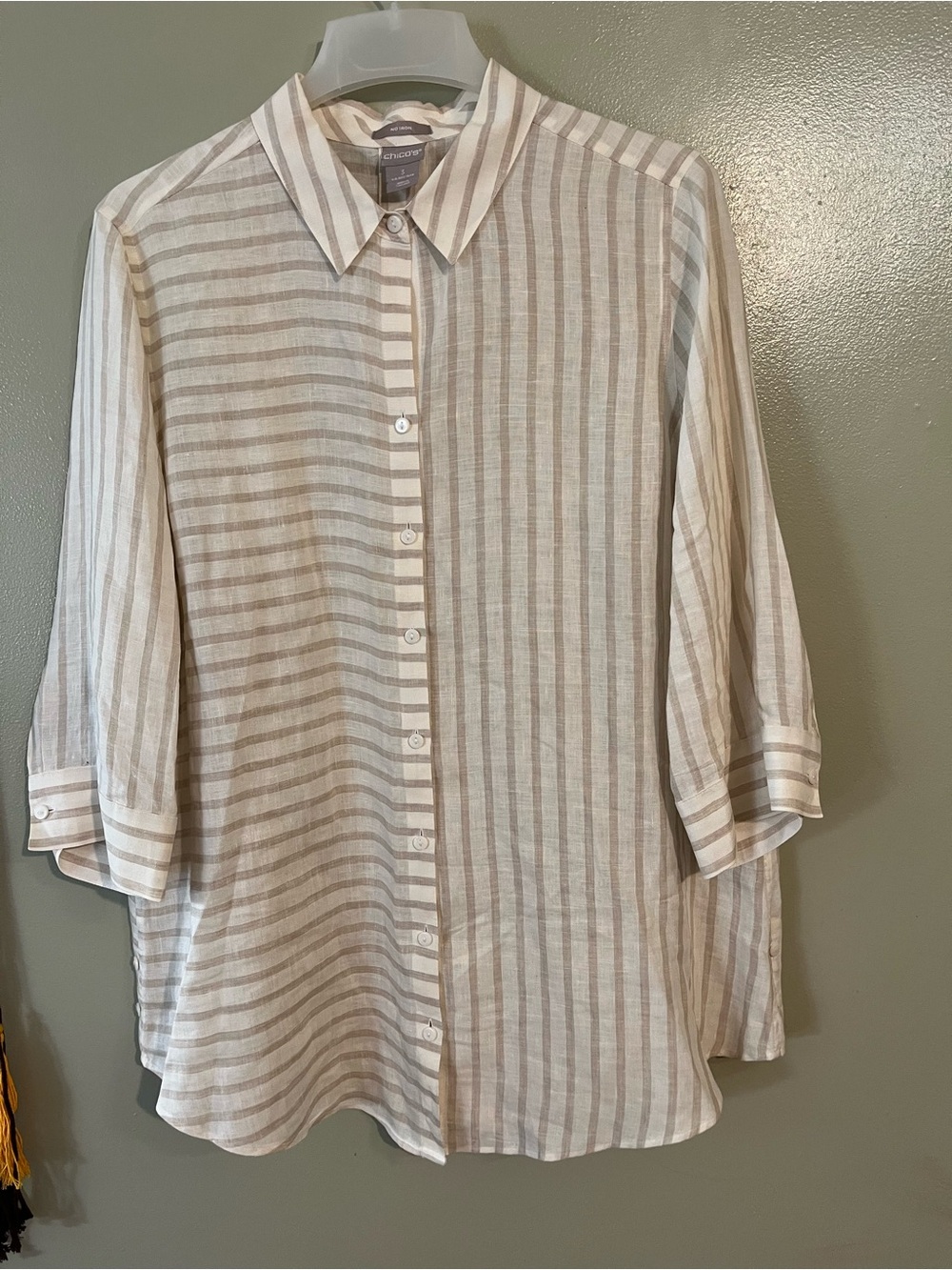 Chicos Beige Stripe Linen-Blend Button-Up Shirt 100% Linen No Iron Size 3/16
